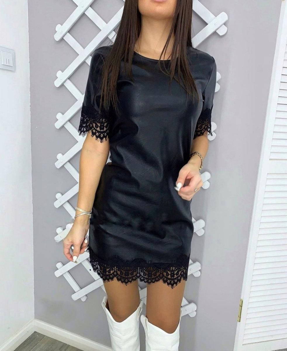 

Платье черное из экокожи с кружевом 42-44