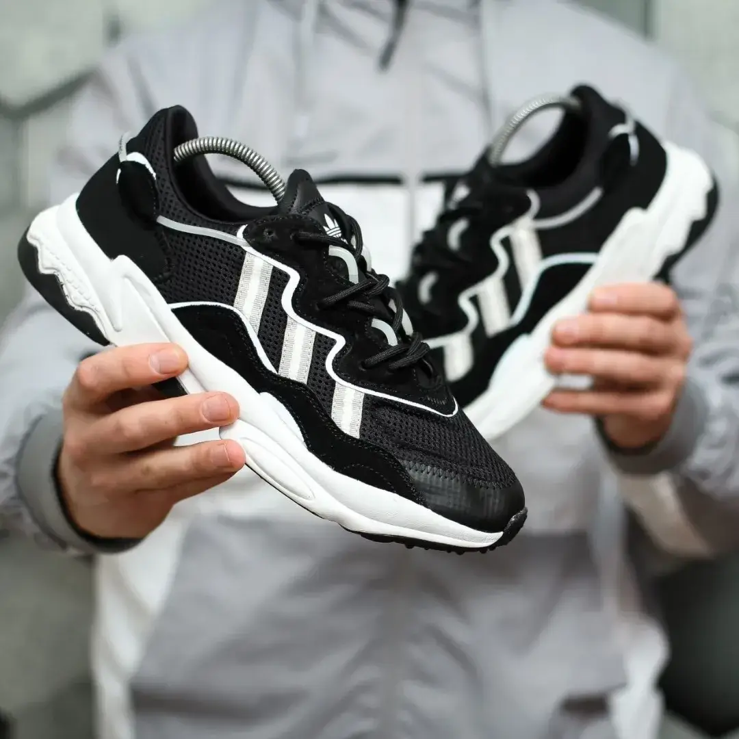 

Мужские кроссовки Adidas Ozweego