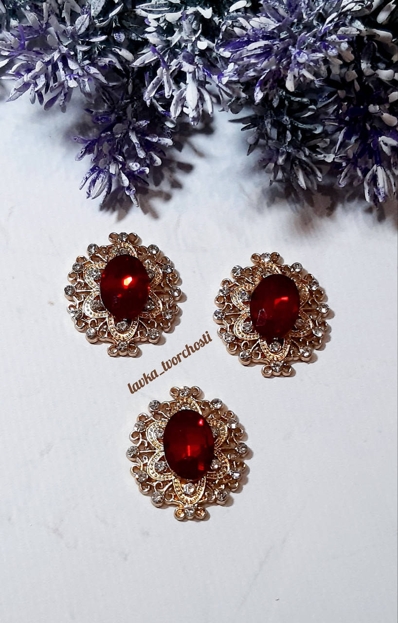 

Металевий декор червоний, Красный