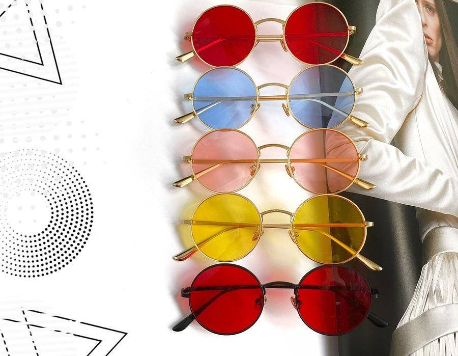 

Женские солнцезащитные очки