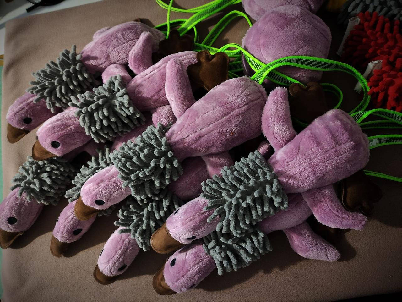 

Игрушка для собак утка плюш