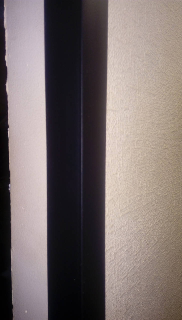 

Защитный пластиковый уголок 30х30 черный