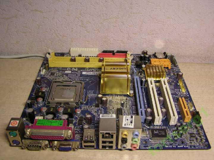 

Материнская плата GIGABYTE GA-945GCMX-S2 Socket LGA775✔MicroATX ✔2x DDR2