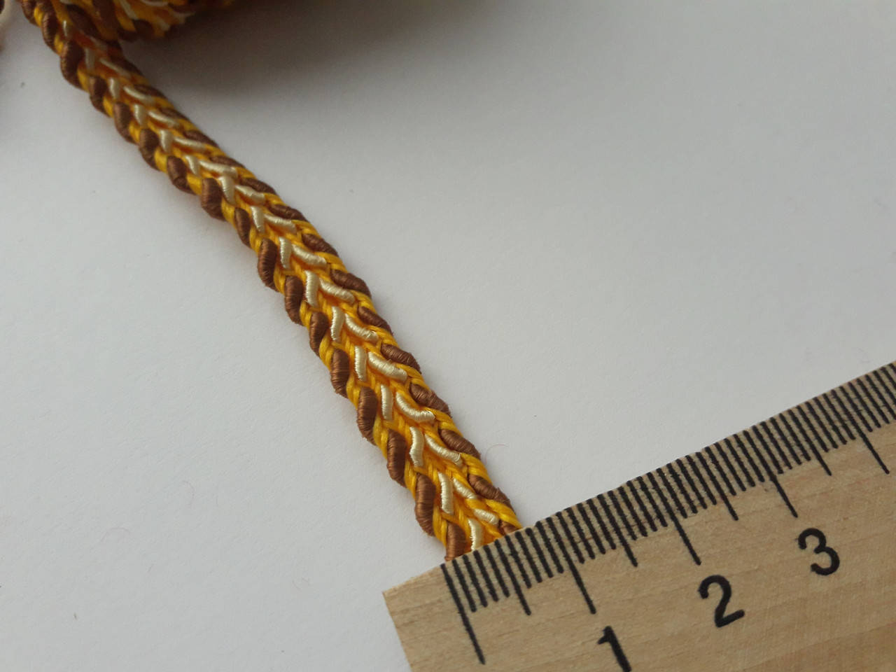 

Тесьма декоративная ТасьмаB44:B49 декоративна 7-8 мм жовто-коричнева, Желтый