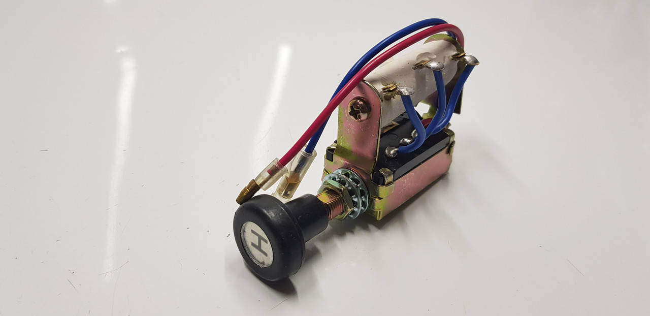 

Переключатель дополнительной печки салона 12в/24в Богдан, Эталон