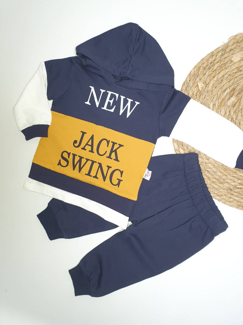 

Спортивный костюм на мальчика весна лето 74,80см