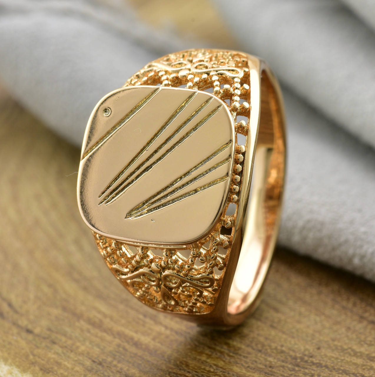 

Печатка Xuping 13852 ширина 16 мм позолота 18K размер 21