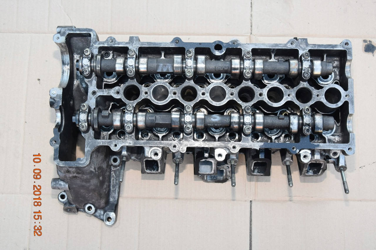 

BMW E46 320D 150KM M47 Головка блока цилидров , ГБЦ ДВИГАТЕЛЯ 7785876