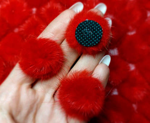 

Норка меховые помпоны ≈Ø25мм, мини помпоны из меха цвет - Красный