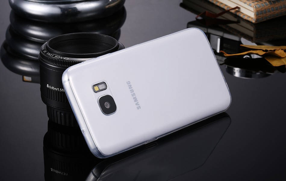 

Ультратонкий 0,3 мм чехол для Samsung Galaxy S7 прозрачный