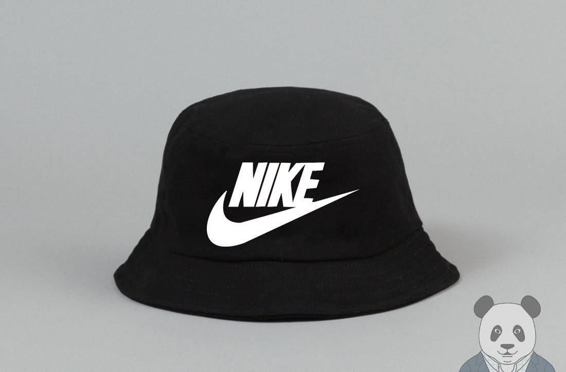 

Панама черная модная