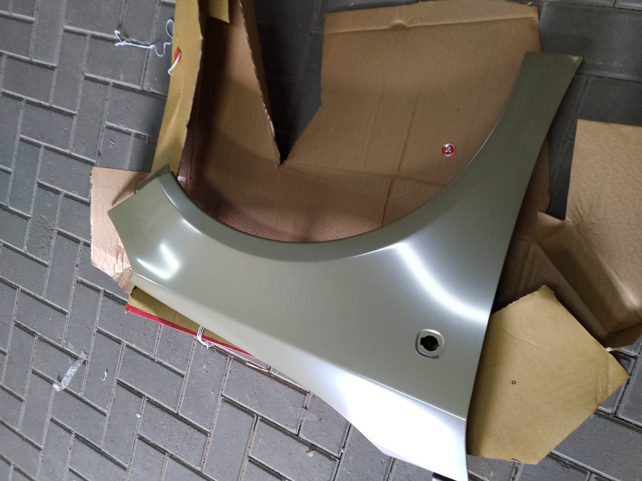 

Крыло переднее правое SKODA FABIA, ROOMSTER 03.06-04.15 (POLCAR 691502) 5J0821022