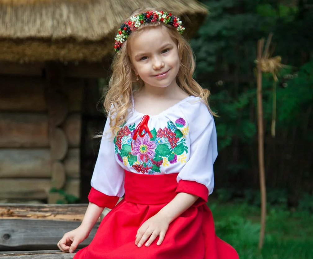 

Вишите плаття Багаті квіти 128 розмір