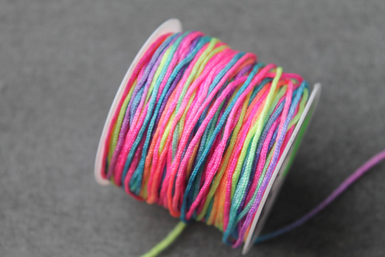 

Нейлоновый шнур радуга (для браслетов шамбала), диаметр 1 мм, 1 м
