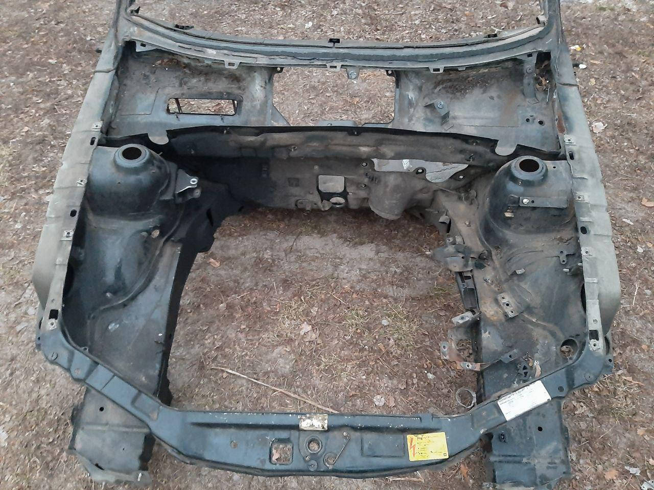

90503016 24428104 90568608 90503015 четверть передняя лонжерон морда OPEL VECTRA-B