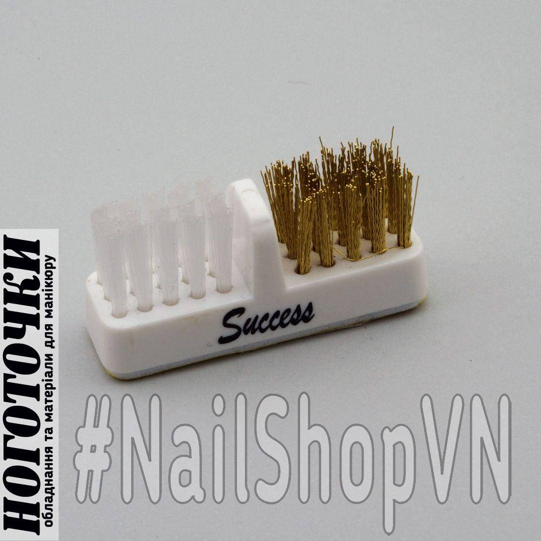 

Щетка для чистки насадок и фрез (двусторонний скотч)