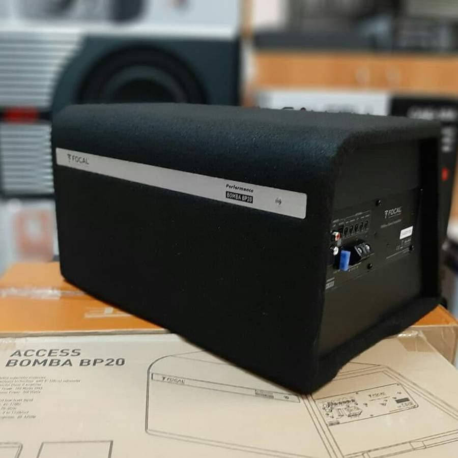 

Автомобильный сабвуфер Focal BombA BP20 корпусный активный 8"(20см) 150/300Вт 4Ом