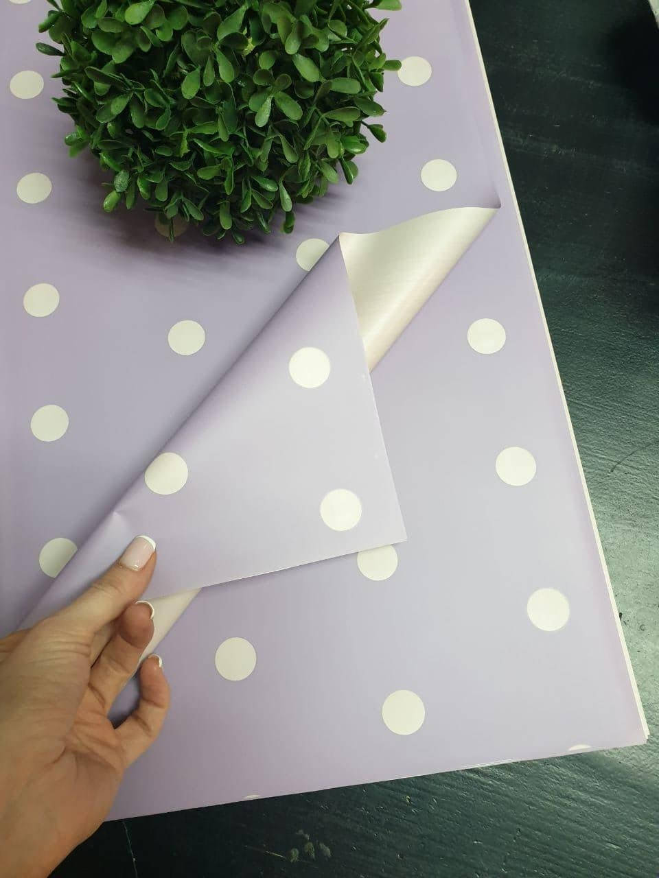 

Упаковка для цветов в листах (пленка корейская). Цвет сиреневый.