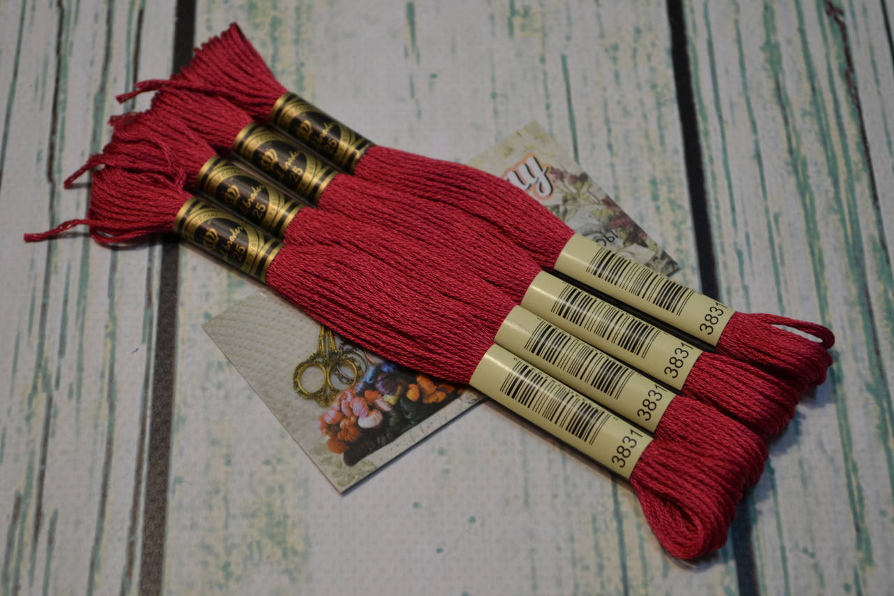 

Мулине Royal Broderie, цвет №3831