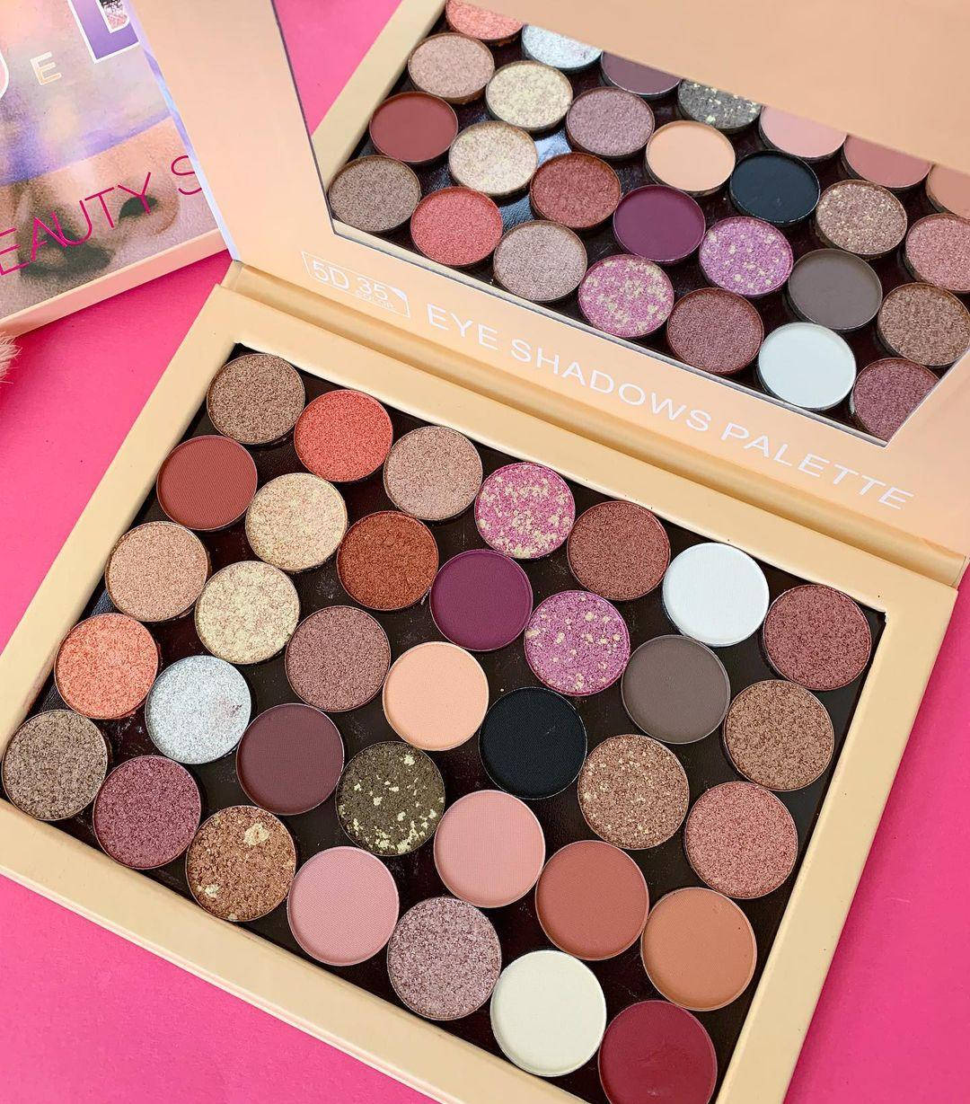 

Палетка теней Huda Beauty Mercury Retrograde 35 colors