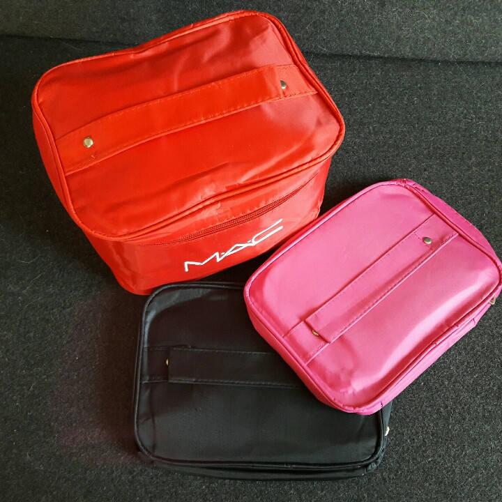 

Косметичка кейс M.A.C