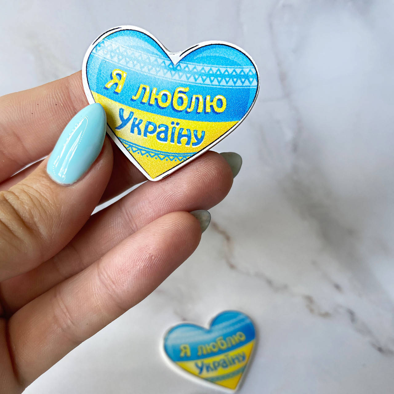 

Серединка "Я люблю Україну", 3.3х4см, матовая