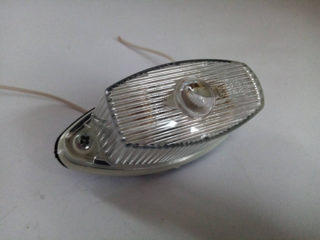 

Фонарь передний Ф-416 (габаритный огонь) влагозащищенный на прицеп