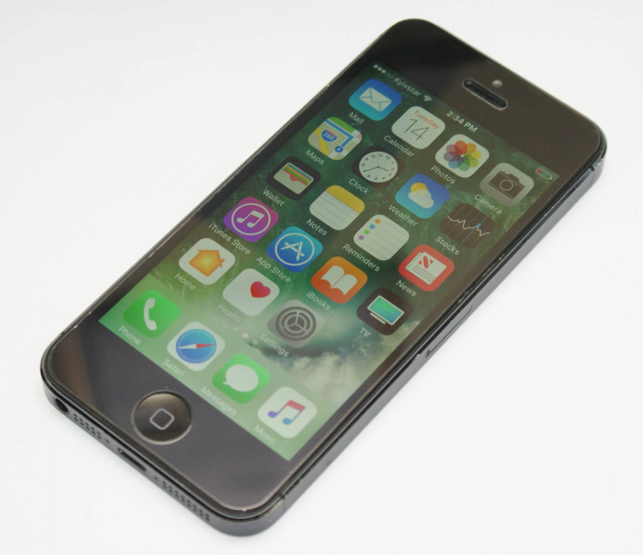 

Apple iPhone 5 32GB Black Neverlock, Черный