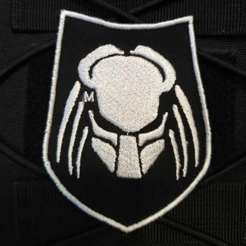 

Нашивка на липучке ''Хищник''