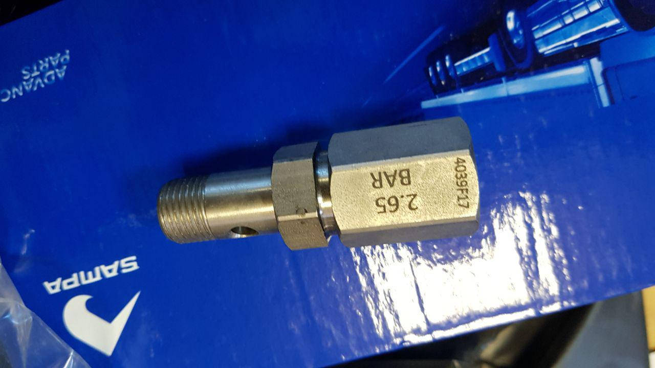 

Клапан ТНВД, обратный клапан Mercedes Actros 2,65 bar m16*1.5