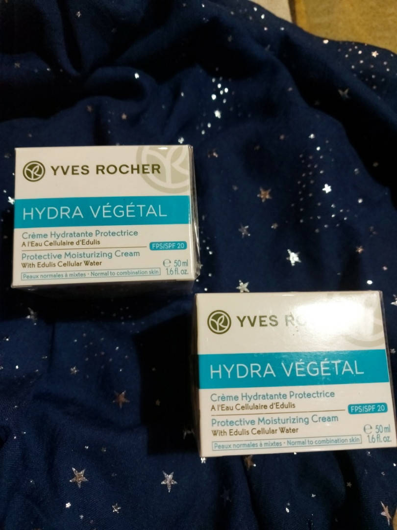

HYDRA VEGETAL SPF 20 УВЛАЖНЯЮЩИЙ КРЕМ С ФАКТОР ЗАЩИТЬІ
