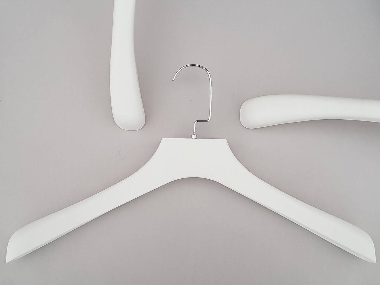 

Плечики вешалки тремпеля TZ0066 белого цвета под дерево, длина 44 см, Белый