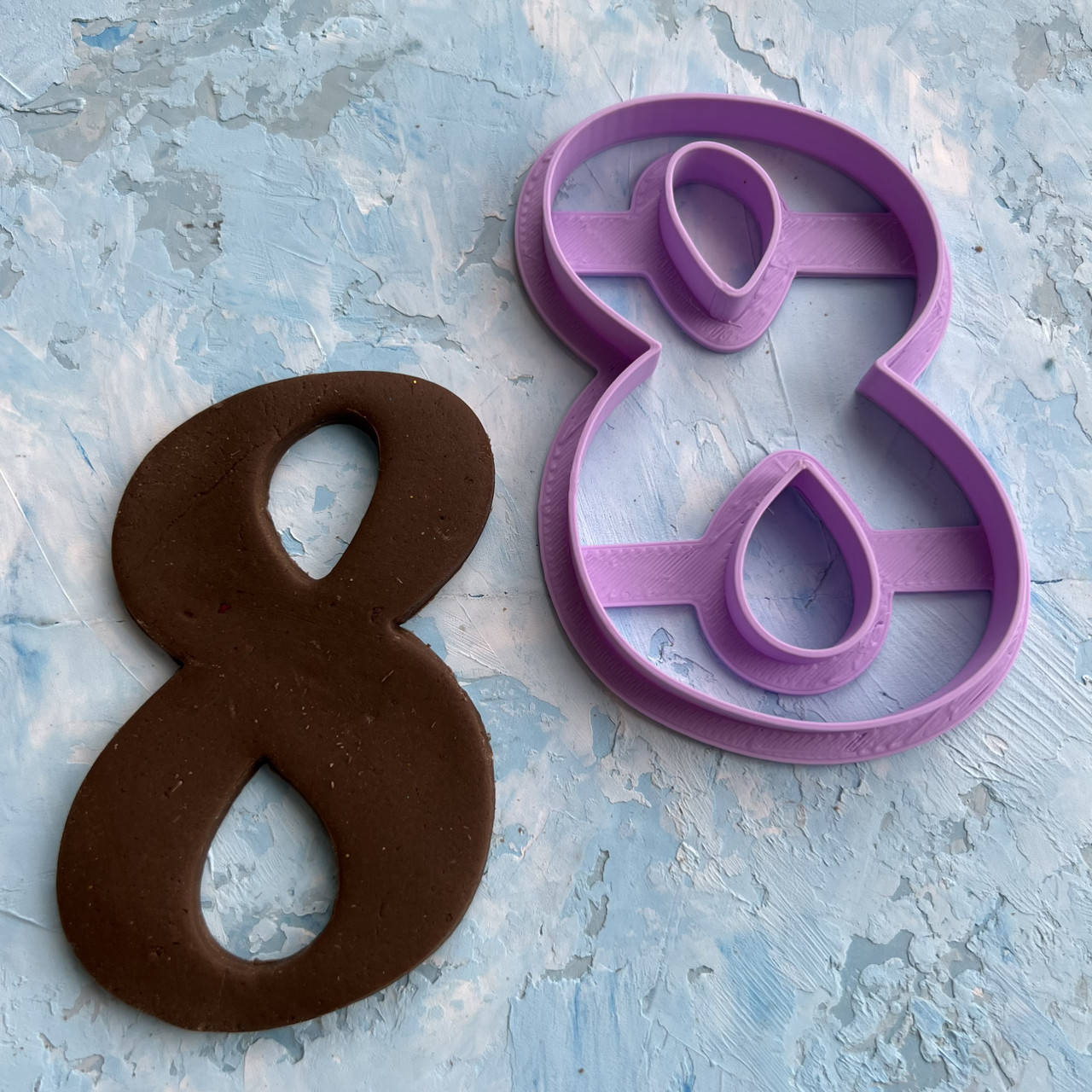 

Вирубка "Вісімка #8" / Вырубка - формочка для пряников "Восьмерка #8"