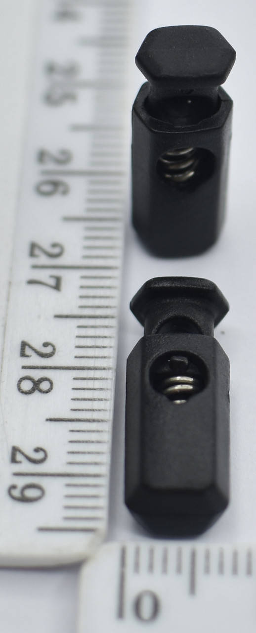 

Фиксатор LC03M65 YKK Япония под шнур ф=2-4мм черный уп=10шт