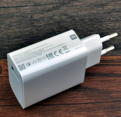 

Оригинальное быстрое зарядное устройство Xiaomi 33W QC 3.0 EU MDY-11-EZ, Белый