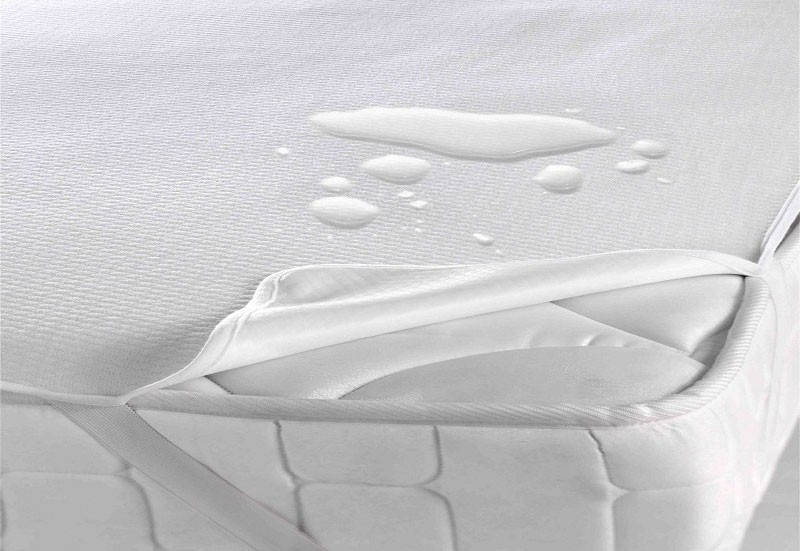 

Наматрасник "Аква стоп" с резинкой по углам