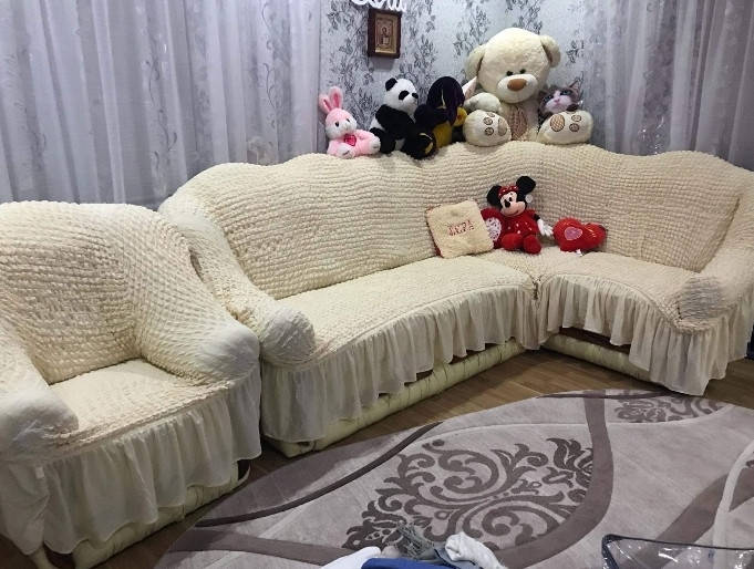 

Натяжний чохол на кутовий диван і крісло Молочний