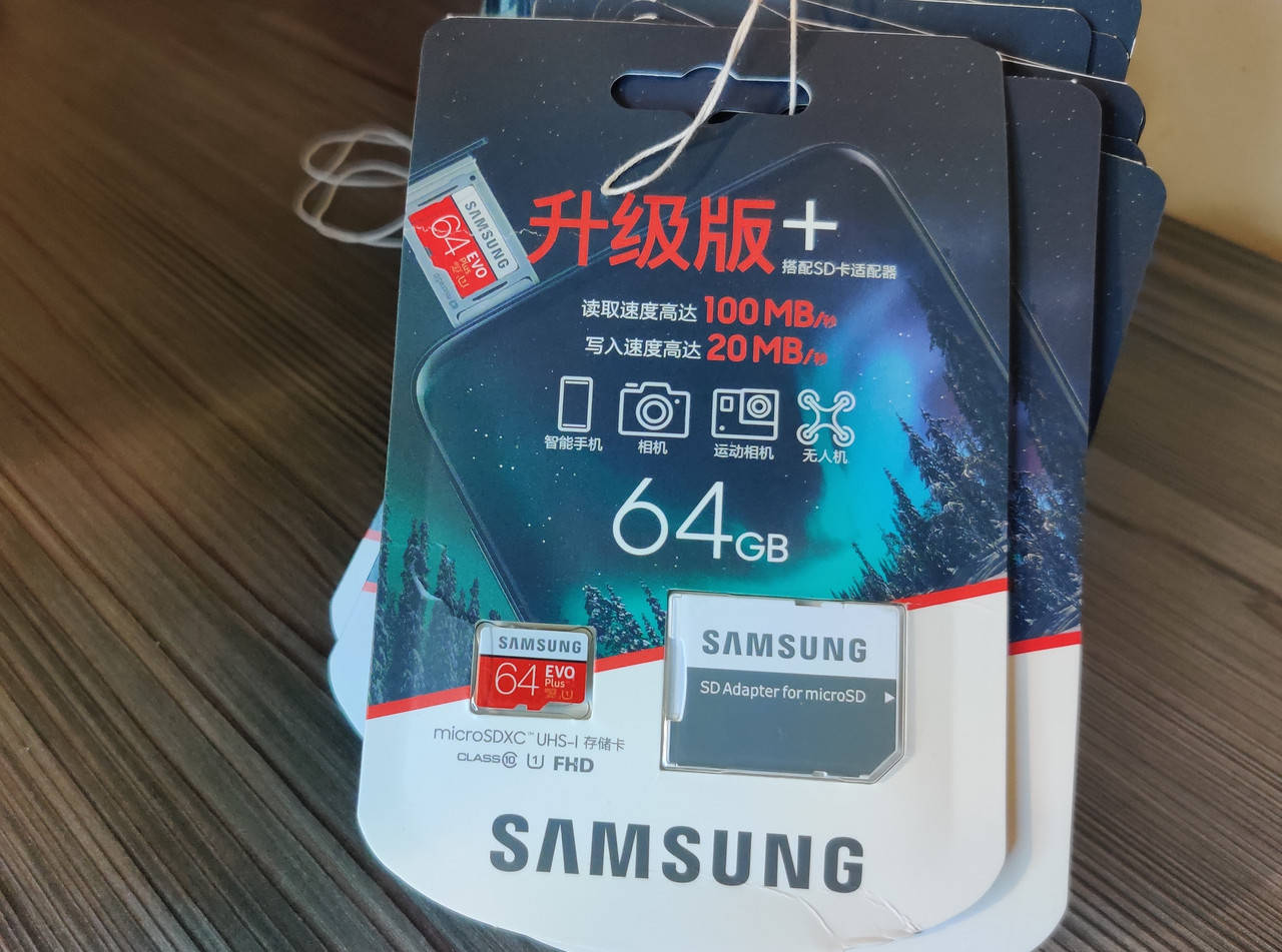 

MicroSD флешка Samsung 64gb