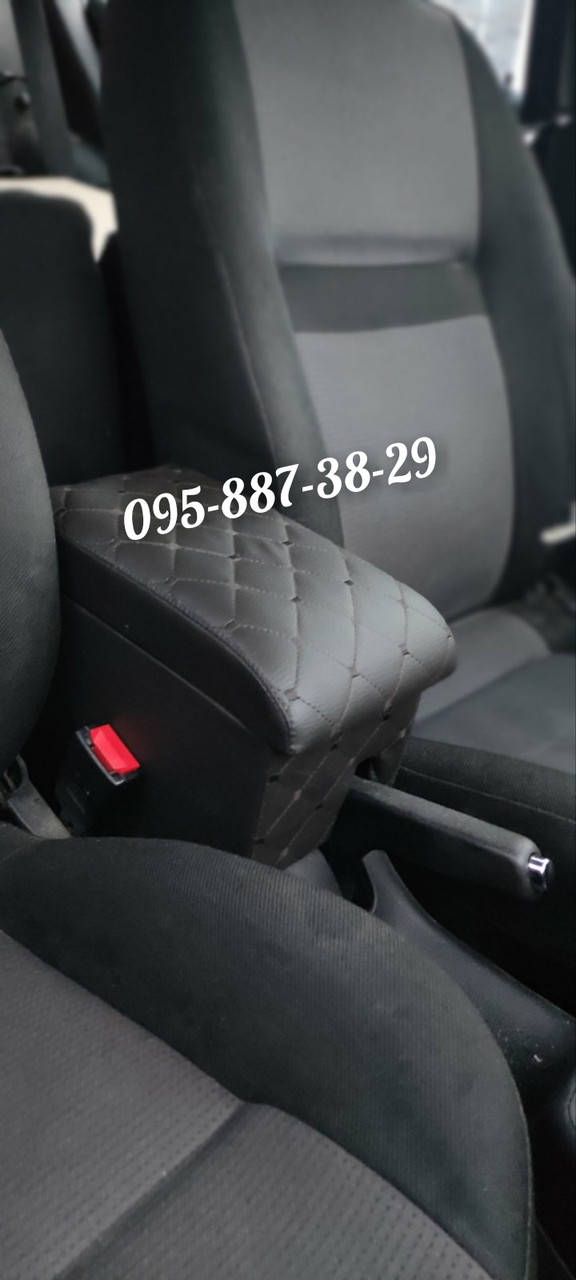 

Подлокотник Фольксваген гольф 4 Volkswagen golf 4 строчка чёрная
