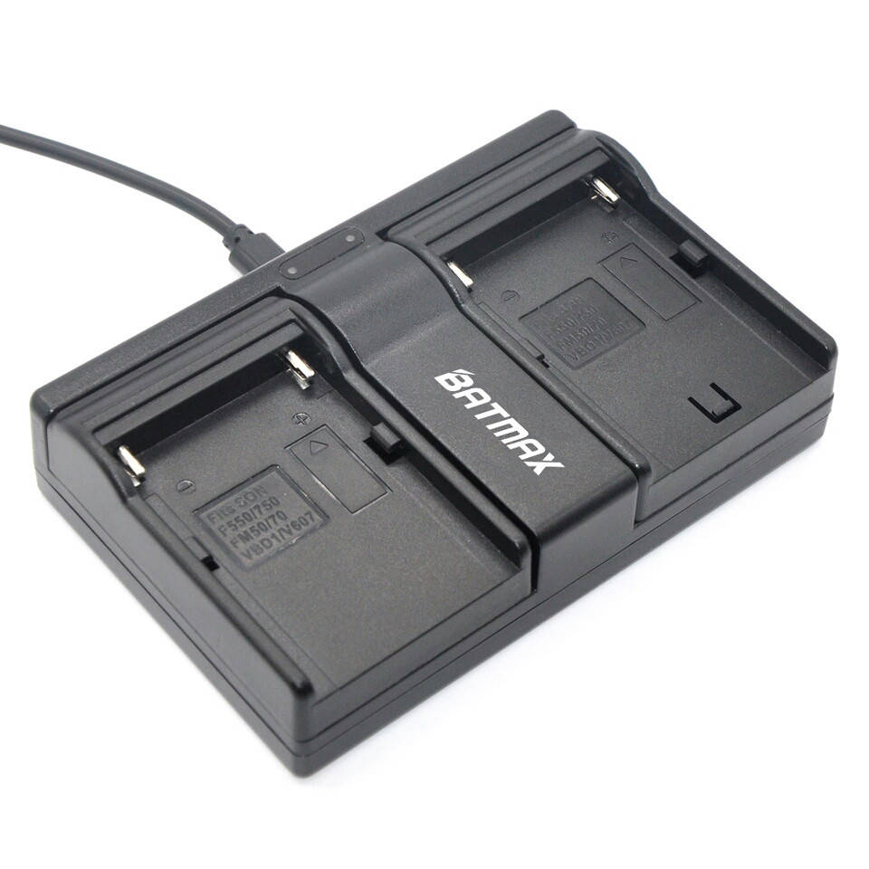 

Двойное USB зарядное устройство на два аккумулятора SONY NP-F550 / F570 F750 / F770 F960 / F970 Batmax зарядка ЮСБ ( Dual USB LED for Sony