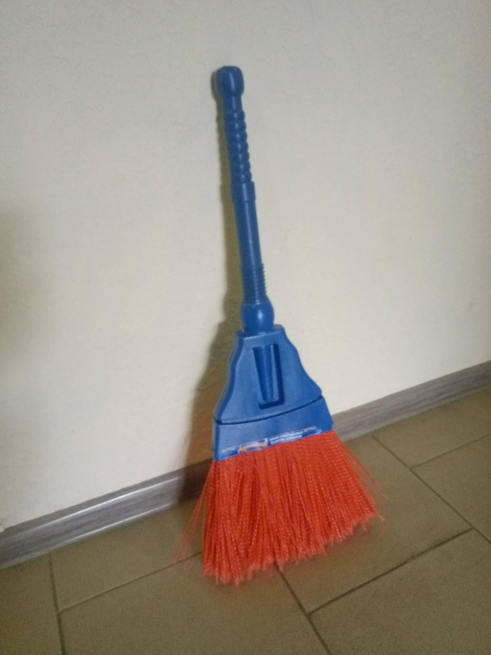 

Веник пластмассовый большой для уборки, Разные цвета