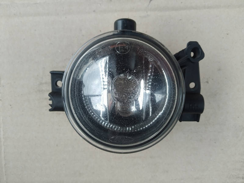 

Фара противотуманная Ford Focus 2004-2012 правая 3M51-15K201-AA