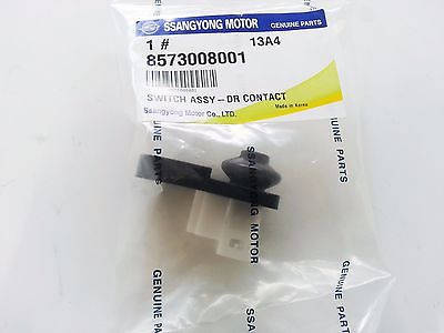

Концевик двери SsangYong Actyon Kyron Rexton 8573008001