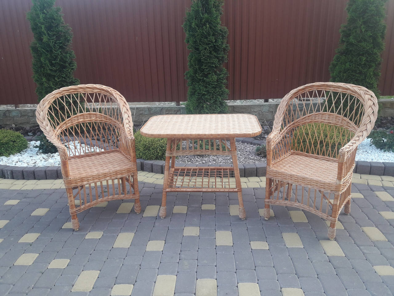 

Набор плетеной мебели два кресла и столик