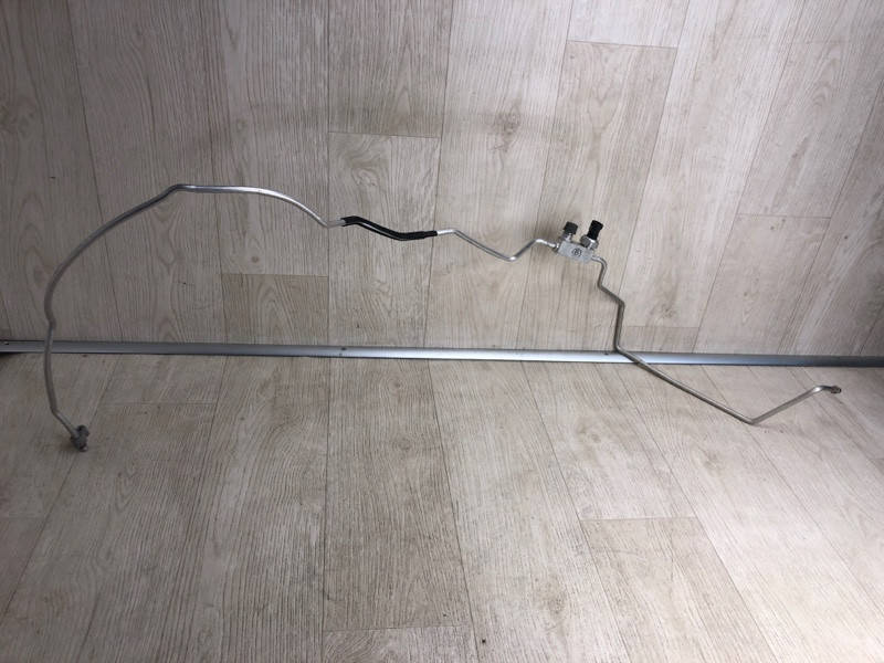 

Трубка кондиционера Toyota Rav4 15-18 ZSA42 2.0 3ZRFE 2017 (б/у)