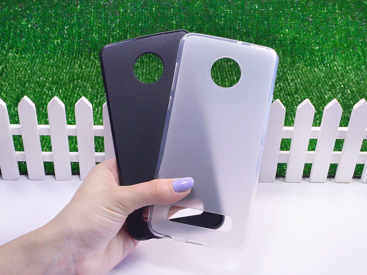 

Силиконовый бампер для Motorola Moto Z4