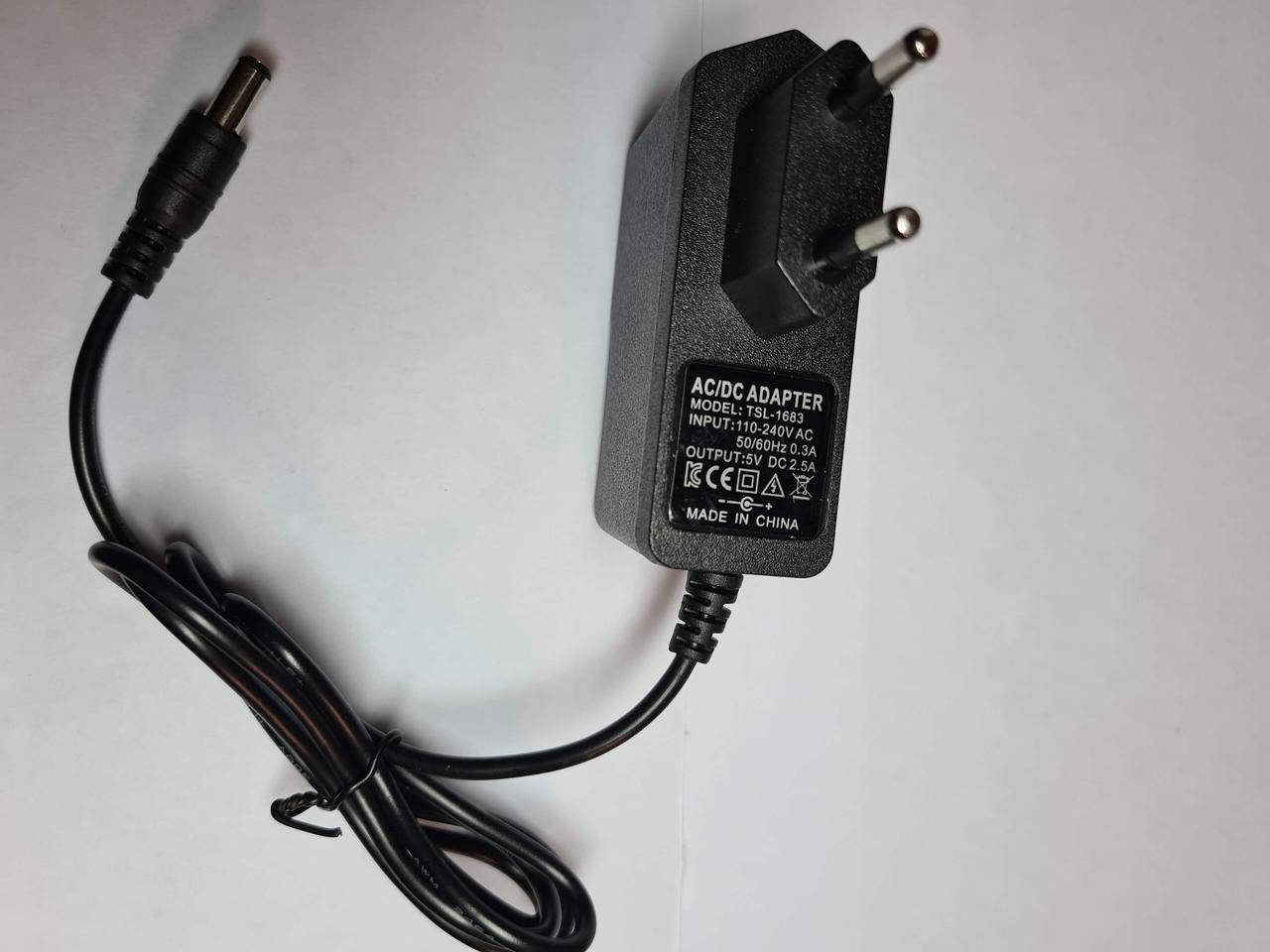 

Зарядное устройство для нивелира XEAST, Hilda и др. 5V-2.5A
