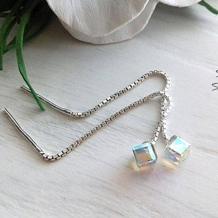 

Серебряные серьги-протяжки с кубиками Swarovski