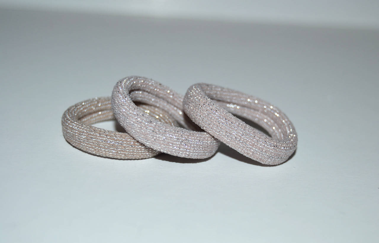 

Резинка 3см, мікрофібра зі срібним люрексом, колір бежевий