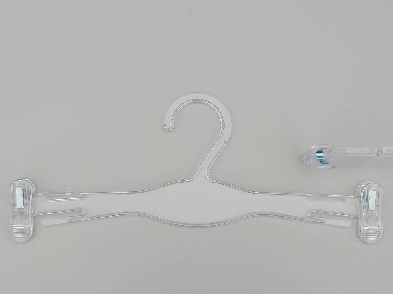 

Длина 27 см. Плечики V-NP227 цвет прозрачный